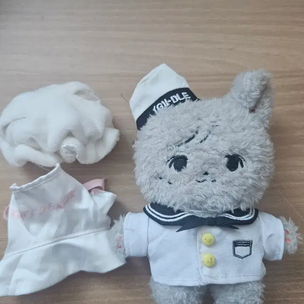 [BUNJANG] G)I-DLE Minnie Mini Doll (Shuhua) / 슈화 미니들 인형 양도합니다 여자아이들 아이들 인형 미니들 소연 민니 미연 우기 슈화