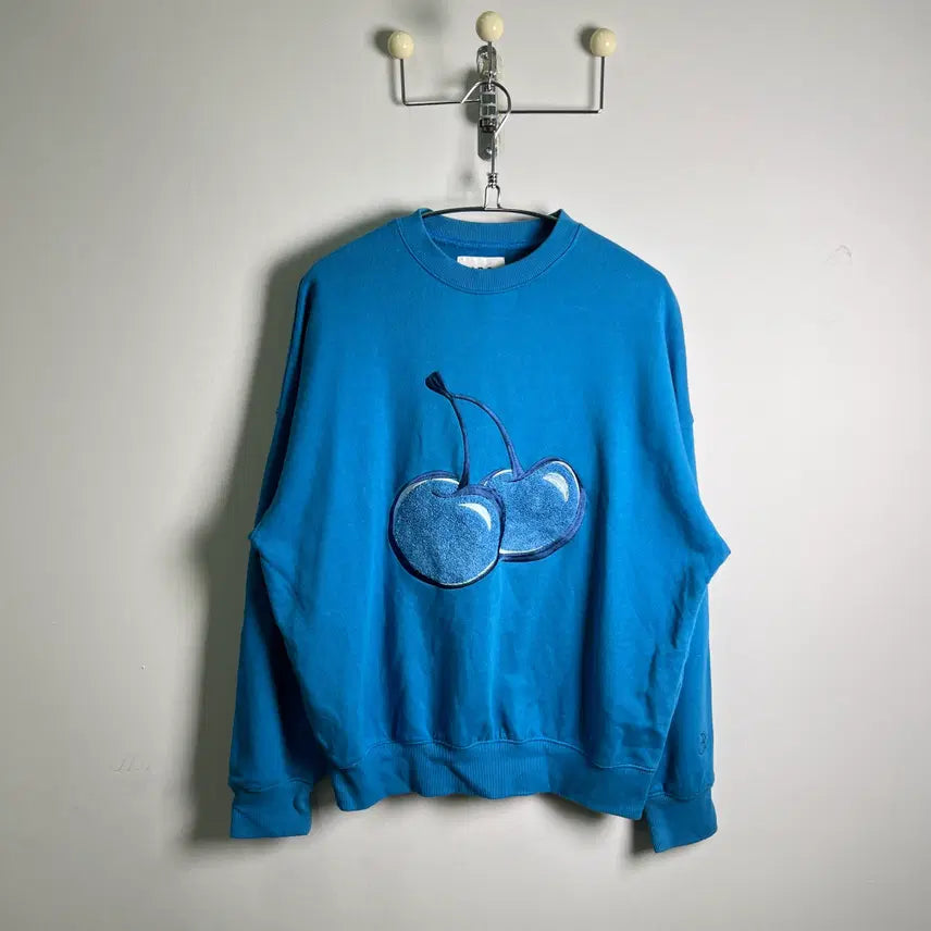 [BUNJANG] KIRSH Blue Tone-on-Tone Big Cherry Sweatshirt / KIRSH 키르시 블루 톤온톤 빅 체리 맨투맨