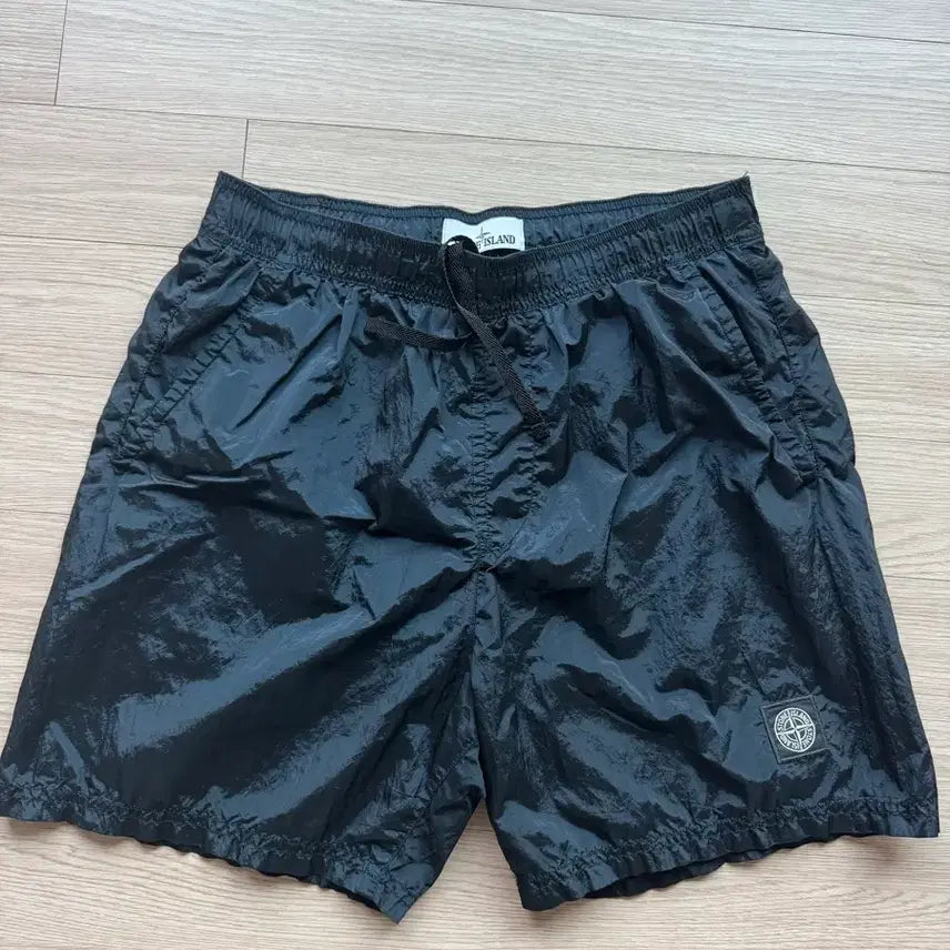 [BUNJANG] Stone Island Swim Shorts Black M / 스톤아일랜드 스윔팬츠 반바지 블랙 m 팝니다(국문택)