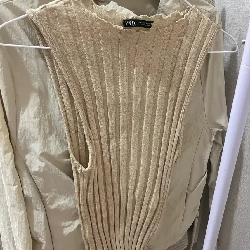 [BUNJANG] Zara Beige Ribbed Sleeveless Knit Top (S/M) - Bundle Set / ZARA 베이지 골지 민소매 니트 S 2개 일괄