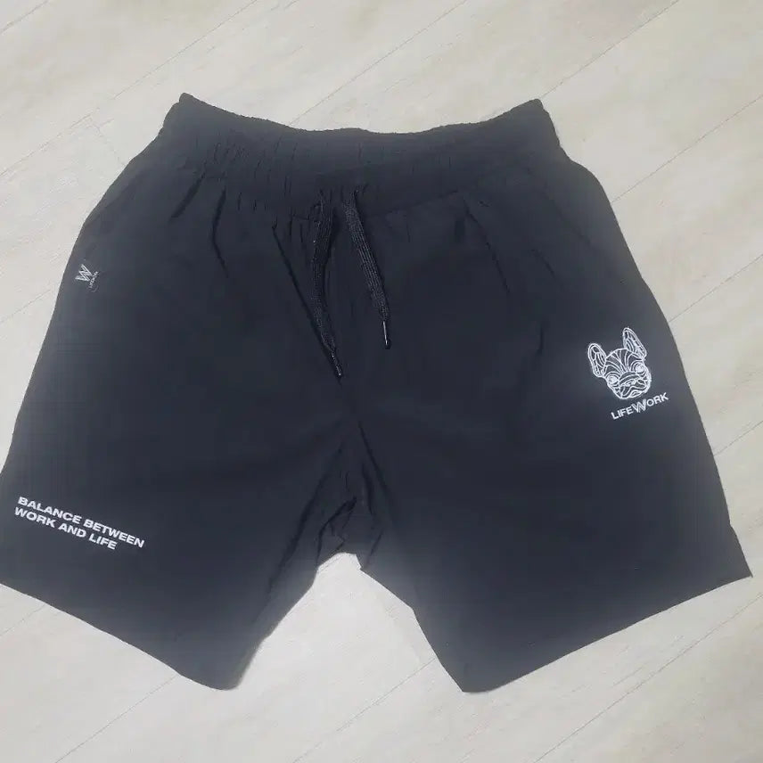 [BUNJANG] LifeWork Dog Printing Shorts Black / 라이프워크 강아지 프린팅 반바지 블랙