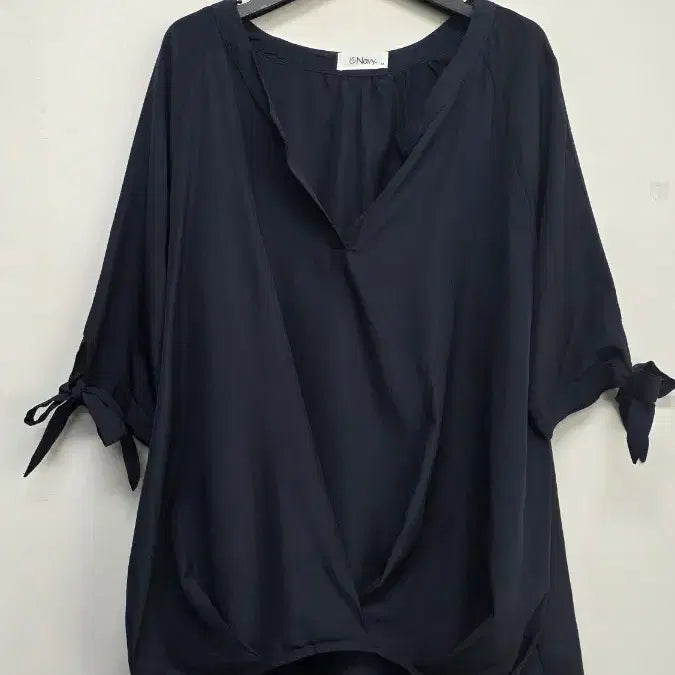 [BUNJANG] Shirred Hem Blouse with Ribbon Detail / 소매리본 앞밑단 셔링 블라우스
