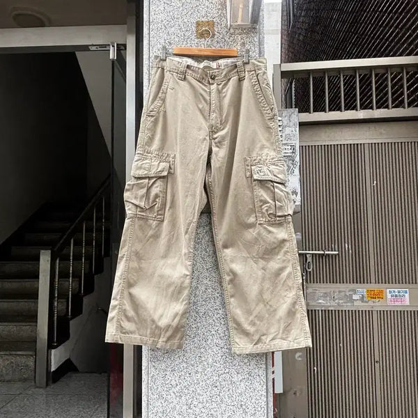 [BUNJANG] Levi's Cargo Pants / 리바이스 카고 팬츠