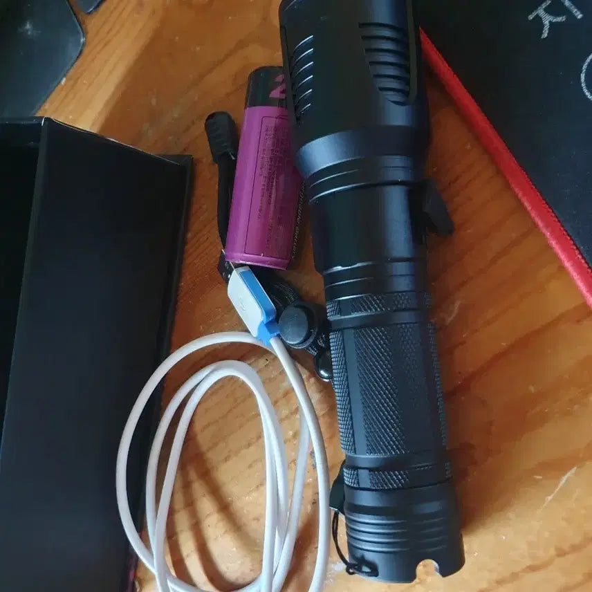[BUNJANG] Zest Z-P99C Rechargeable Zoom Lantern / 제스트 Z-P99C 충전식 줌 랜턴