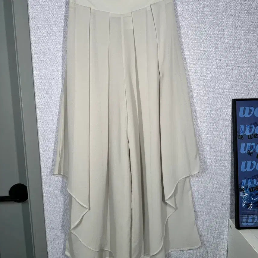 [BUNJANG] ULMIA STAFF Beige Chiffon Layered Wide Pants / ULMIA STAFF 율미아스텝 연베이지 쉬폰 레이어드 와이드 바지