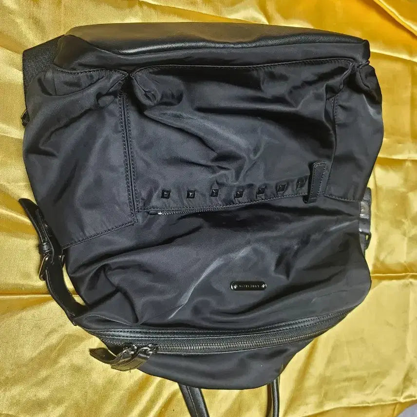 [BUNJANG] Any Clean Maker Studded Nylon Backpack Black / 애니 클린 메이커: 스터드 나일론 백팩 블랙:상태는최상입니다
