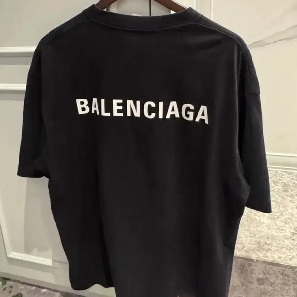 [BUNJANG] Balenciaga Logo Basic T-Shirt / 발렌시아가 로고 기본 티셔츠