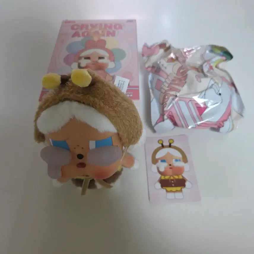 [BUNJANG] Pop Mart Crybaby Again Bee Keychain / (새상품) 팝마트 크라이베이비 어게인 꿀벌 키링