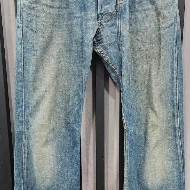 [BUNJANG] DIESEL Lemmen Regular Semi Bootcut Jeans 32 (Y2K Vintage Archive) / [한글탭정품]디젤 Lemmen 레멘 세미 부츠컷 청바지 32 (Y2K 빈티지 아카이브)