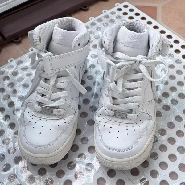 [BUNJANG] Nike Air Force 1 '07 Mid White (DD9625-100) / 나이키 에어 포스 1 07 미드 화이트 (DD9625-100)