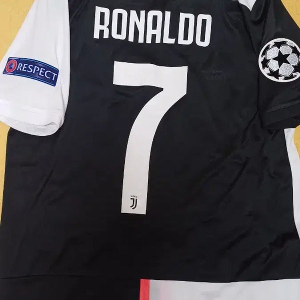 [BUNJANG] Cristiano Ronaldo Juventus Player Issue Jersey Size L / 호날두 유벤투스 L사이즈