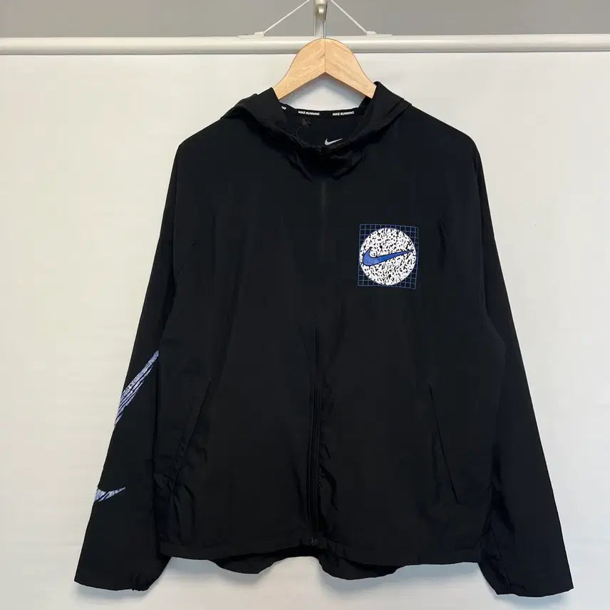 [BUNJANG] Nike Essential Wild Run Running Swoosh Windbreaker Black XL / [정품/XL] 나이키 에센셜 와일드런 런닝 스우시 블랙 바람막이