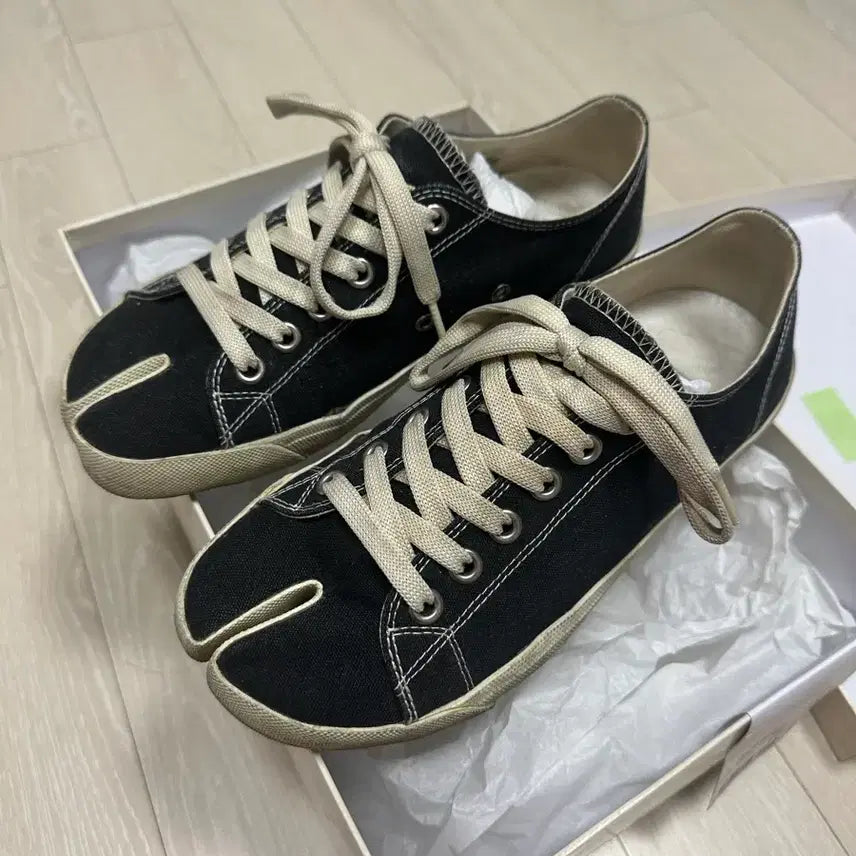 [BUNJANG] Maison Margiela Tabi Sneakers Black Size 39.5 / 메종 마르지엘라 타비 스니커즈 블랙 39.5