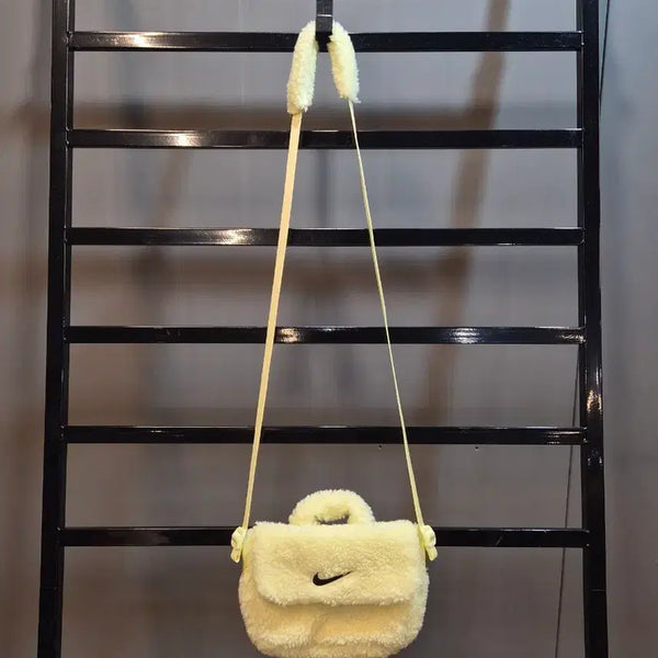 [BUNJANG] Nike Lemon Yellow Faux Fur Mini Crossbody Shoulder Bag / [FREE] 나이키 NIKE 페이크퍼 뽀글이 레몬 옐로우 미니 크로스백 숄더백 3.9
