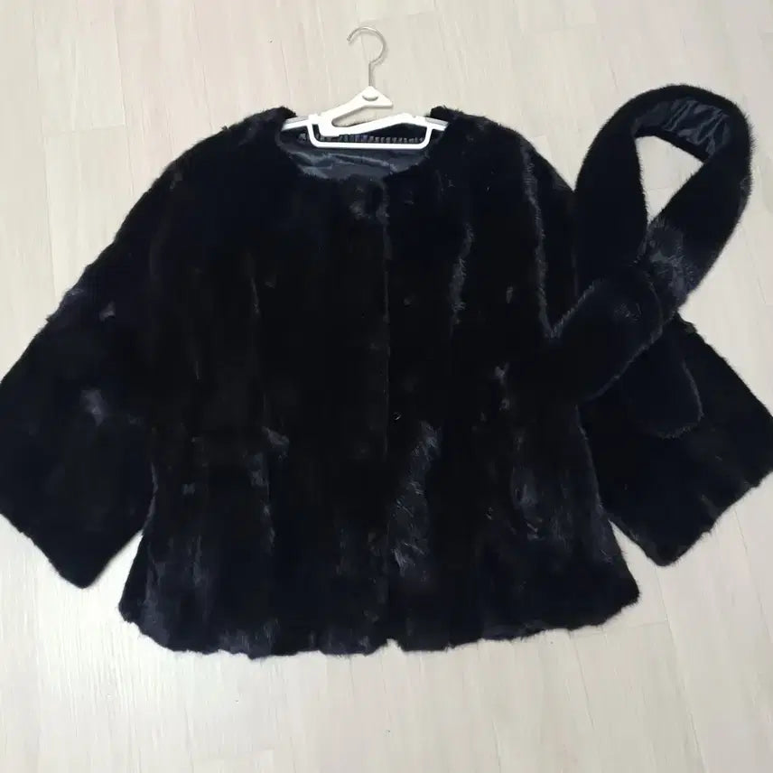 [BUNJANG] Merryanne Black Mink 3/4 Sleeve Jacket / 메리한느 블랙 밍크  칠부소매 자켓 (66)총장55