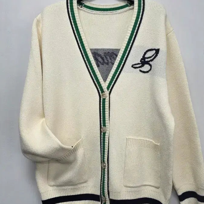 [BUNJANG] Soup Color-Blocked Lettering Knit Cardigan / soup아이보리 라인배색 레터링 니트가디건