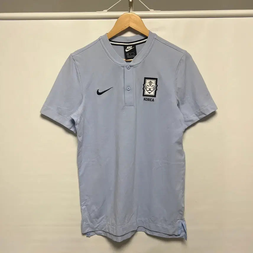 [BUNJANG] Nike Korea National Football Team 20-22 Coach Issued Henry-Neck Short-Sleeve T-Shirt (M) / [정품/M] 나이키 한국 축구 국대 20-22 코치 지급용 헨리넥 반팔 티셔츠