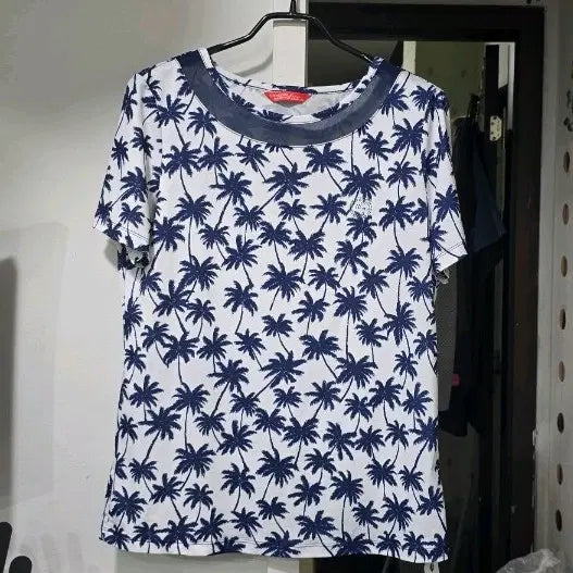 [BUNJANG] Crocodile 95 Navy/White Palm Tree Pattern Short-Sleeve T-Shirt / 095) 크로커다일 95사이즈 야자수 티셔츠
