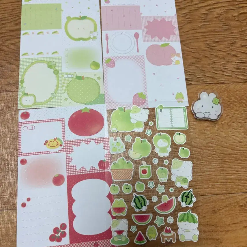 [BUNJANG] Cute Bear and Fruit Sticker Set (2 Designs) / 귀여운 곰돌이 과일 스티커 2종 세트
