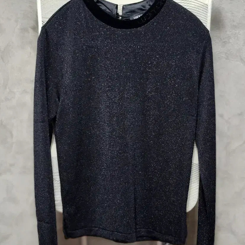 [BUNJANG] Lucky Chouette Women's Glitter Blouse Black / 럭키슈에뜨 여성 반짝이 블라우스 블랙