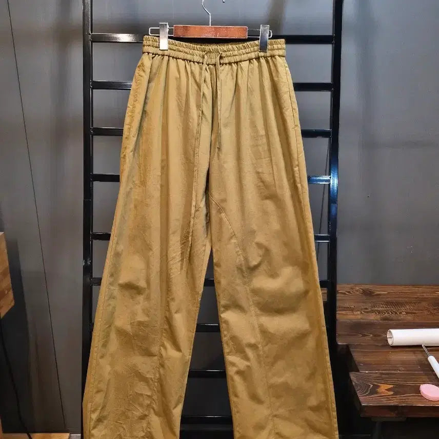 [BUNJANG] ETHOS Khaki Cotton 100% Banding String Wide Pants / [FREE] 에토스 ETHOS 카키 코튼 밴딩 스트링 와이드 팬츠 6.9