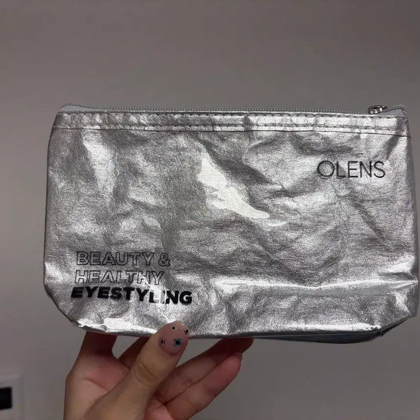 [BUNJANG] New Silver Zipper Pouch / (8/20까지!!) [새상품] 오렌즈 실버 지퍼파우치