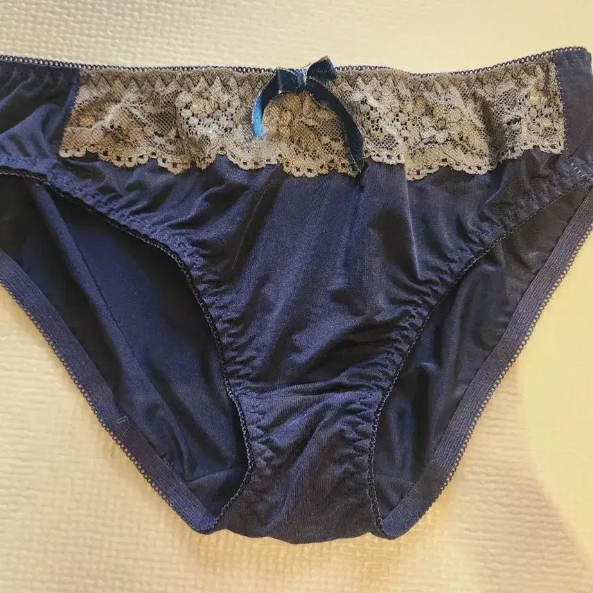[BUNJANG] Women's Underwear - Size 90 / 여성팬티 속옷- 중고