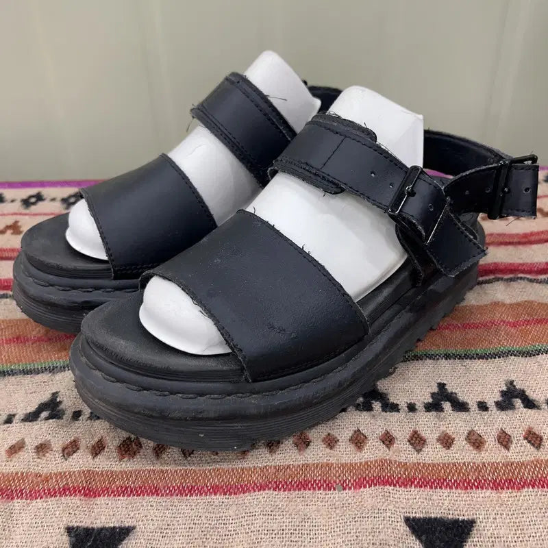 [BUNJANG] Dr. Martens Leather Strap Black Sandals UK3 / 닥터마틴 레더 스트랩 블랙 샌들 UK3 X03252