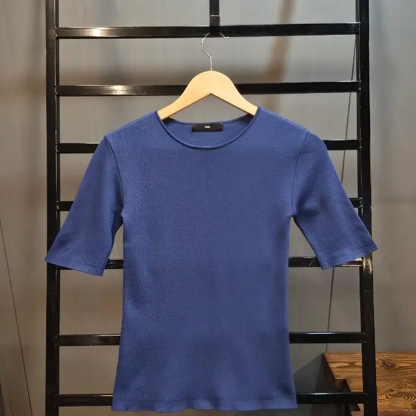 [BUNJANG] ORR Navy Round Neck Short Sleeve Knit Top Size S / [S] ORR 오르 네이비 라운드넥 반팔 니트 탑 2.5