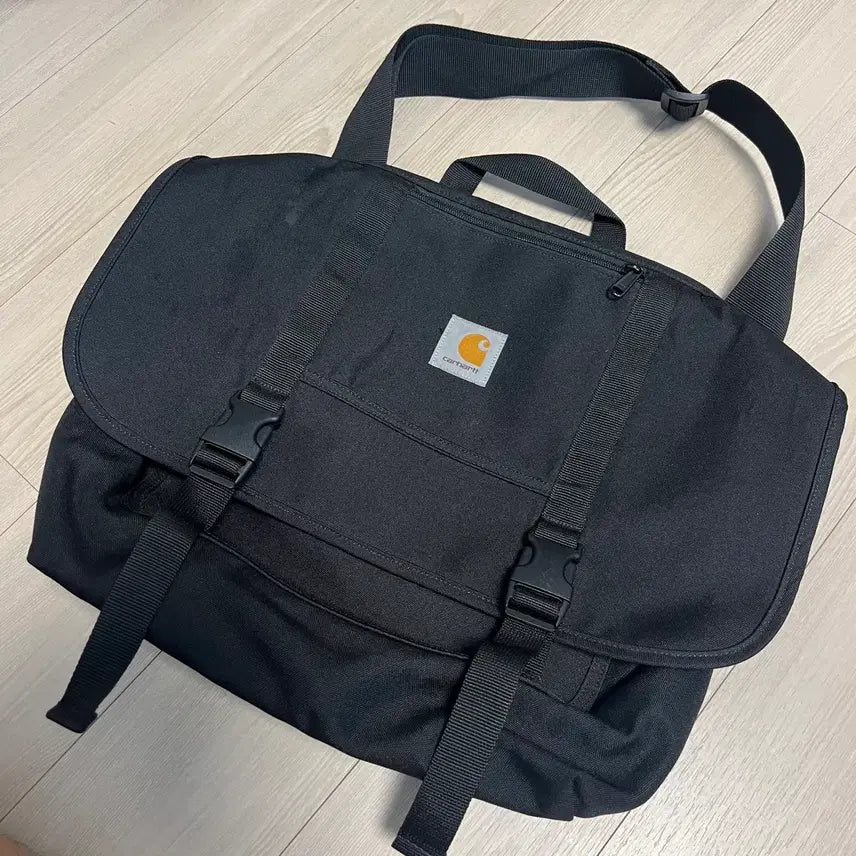 [BUNJANG] Carhartt WIP Jake Messenger Bag Crossbody Black / [정품] 칼하트 WIP 제이크 메신저백 크로스백 블랙 가방