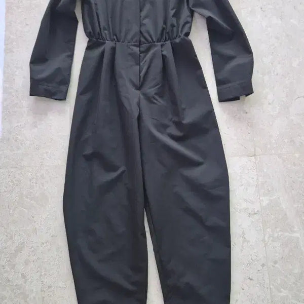 [BUNJANG] Women's Black Long-Sleeve Jumpsuit / 여성 블랙 긴팔 점프수트