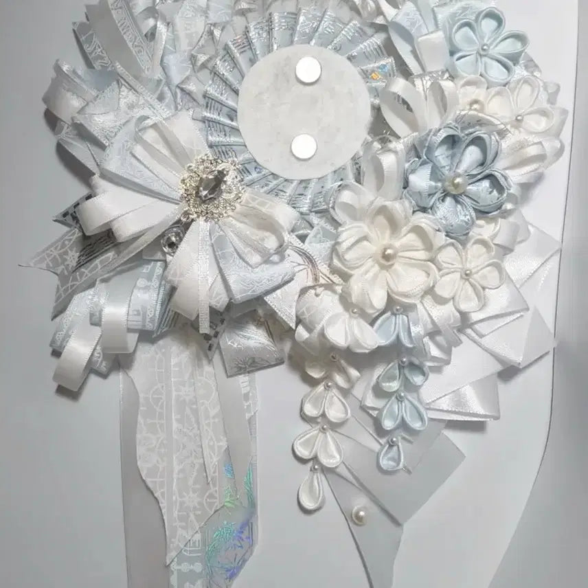 [BUNJANG] Sky Blue & White Rosette with Ribbon Ita Bag Keychain / 하늘색&화이트 로제트 + 리본 이타백 키링