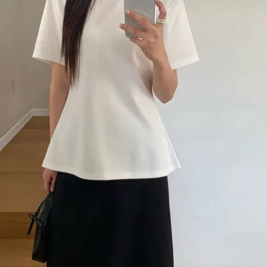 [BUNJANG] Line T-Shirt 3 Colors / <새상품> 라인 티셔츠 3color