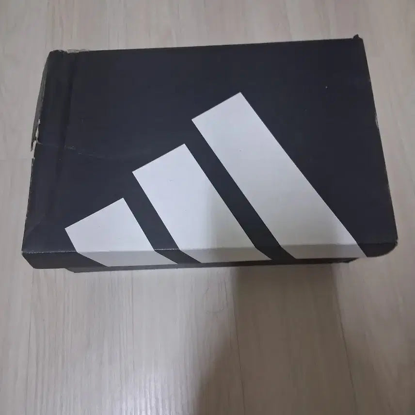 [BUNJANG] Adidas Kids Football Boots Size 230 / 아디다스 축구화 230사이즈 아동용