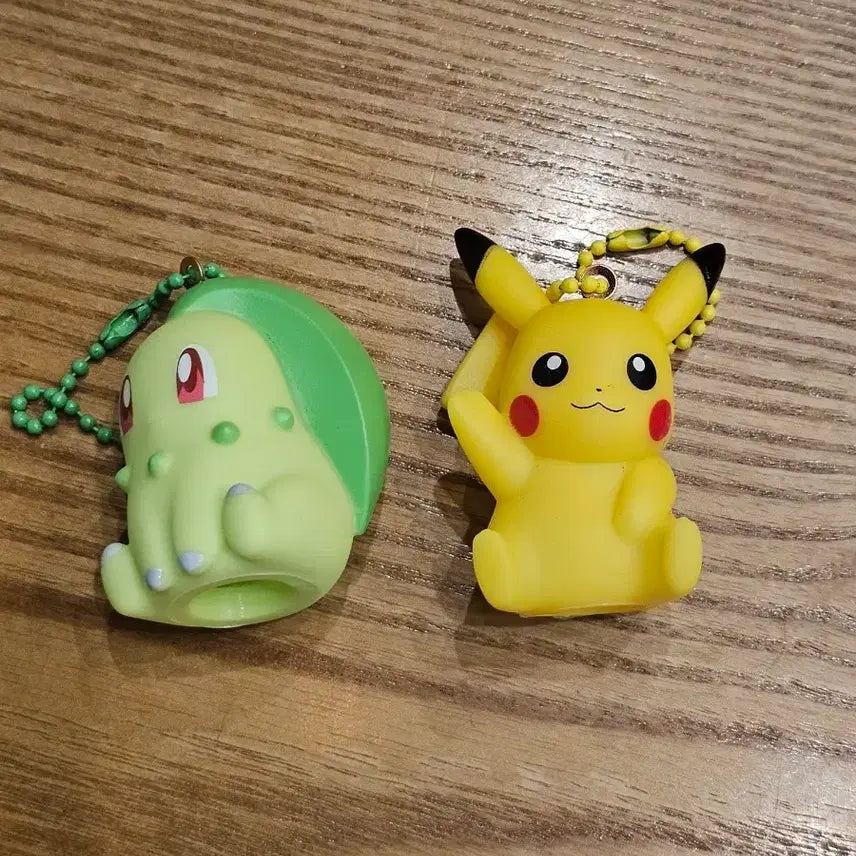 [BUNJANG] Pokemon Catch Figure Keyring Gacha - Chikorita, Pikachu / 포켓몬 캐치 피규어 키링 가챠 치코리타 피카츄