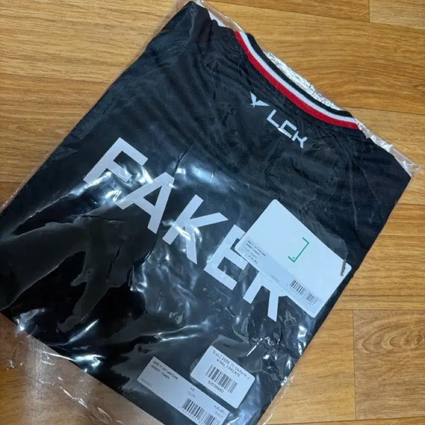 [BUNJANG] T1 2025 Faker Marked Uniform S Size / 2025년 t1 유니폼