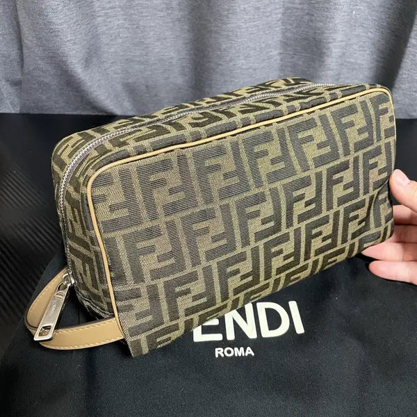 [BUNJANG] Fendi Dopp Kit Pouch / 펜디 돕키트 파우치