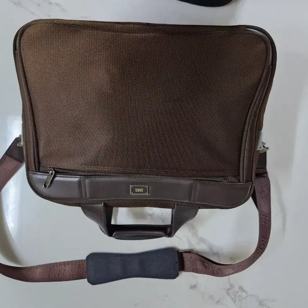[BUNJANG] DAKS Men's Briefcase (Unused, Minor Storage Imperfections) / [닥스 DAKS 정품 남성 브리프케이스 (미사용/보관상 하자 있음)]