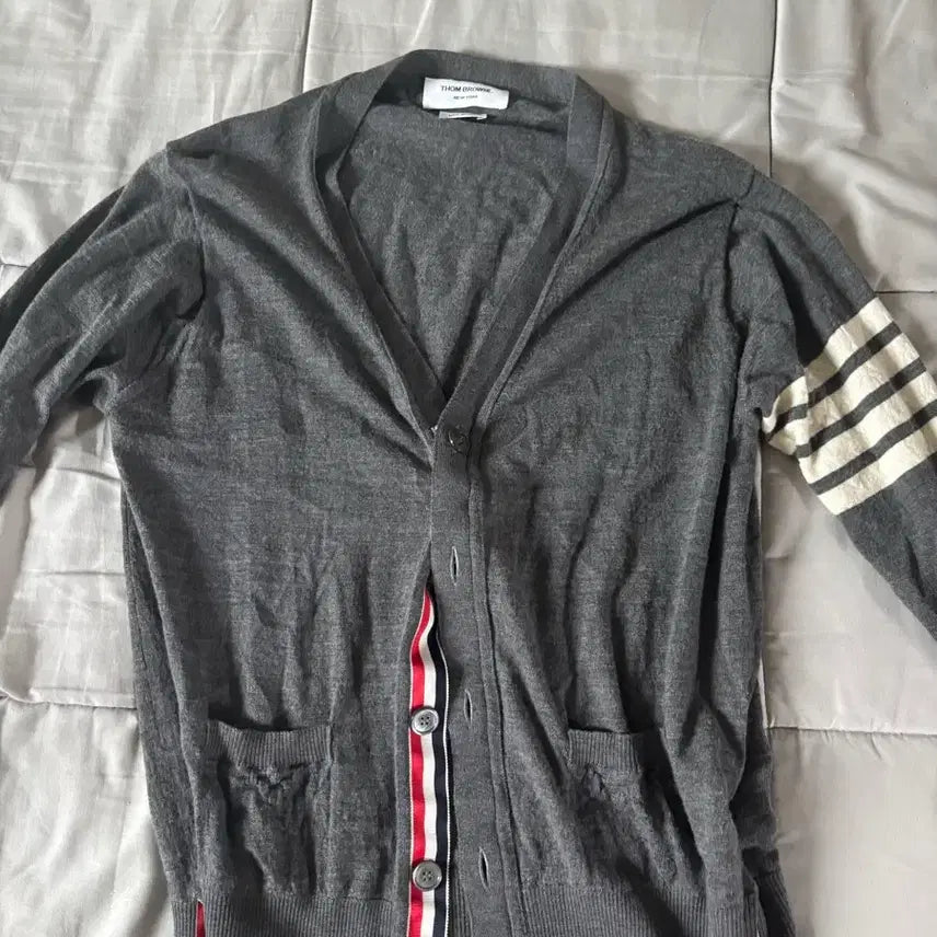 [BUNJANG] Thom Browne Cardigan / 톰브라운 가디건