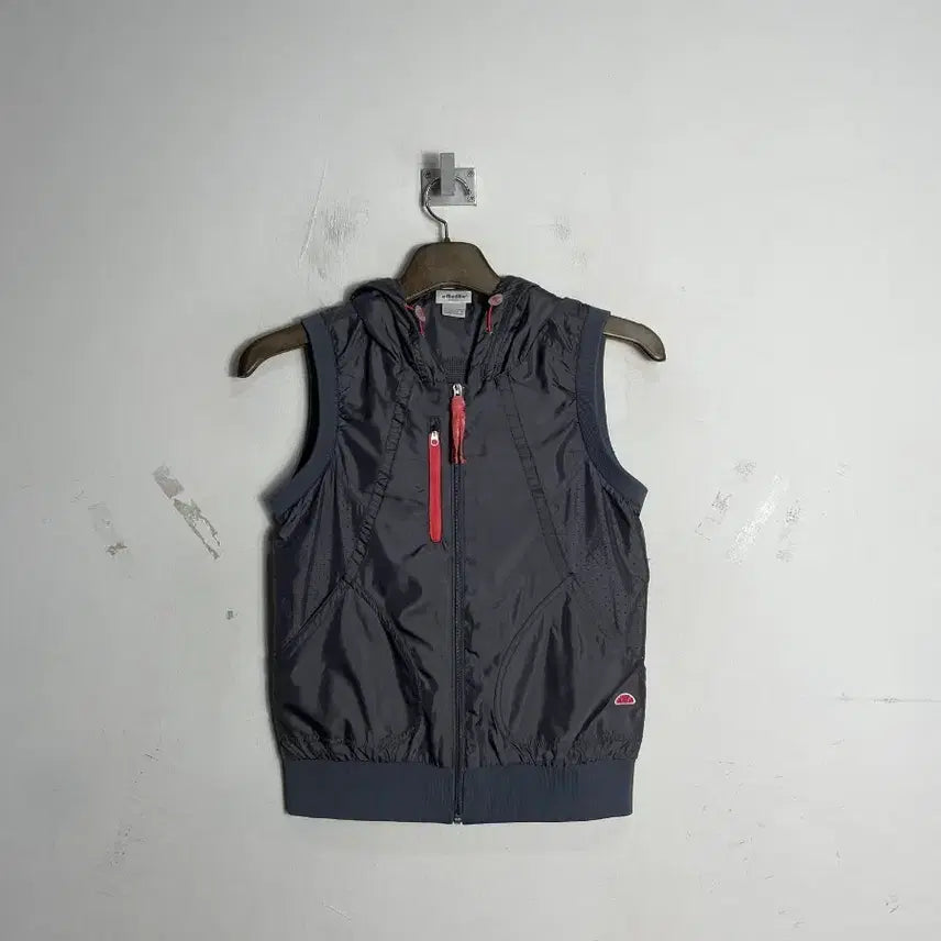 [BUNJANG] ellesse Women's Windbreaker Vest / 엘레쎄 여성 바람막이 베스트
