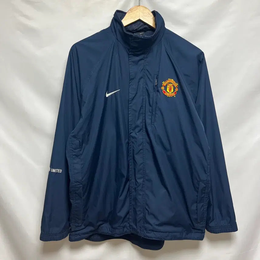 [BUNJANG] Nike Manchester United Vodafone 05-06 Training Navy Woven Windbreaker - Size M / [정품/M] 나이키 맨유 보다폰 05-06 트레이닝 네이비 우븐 바람막이