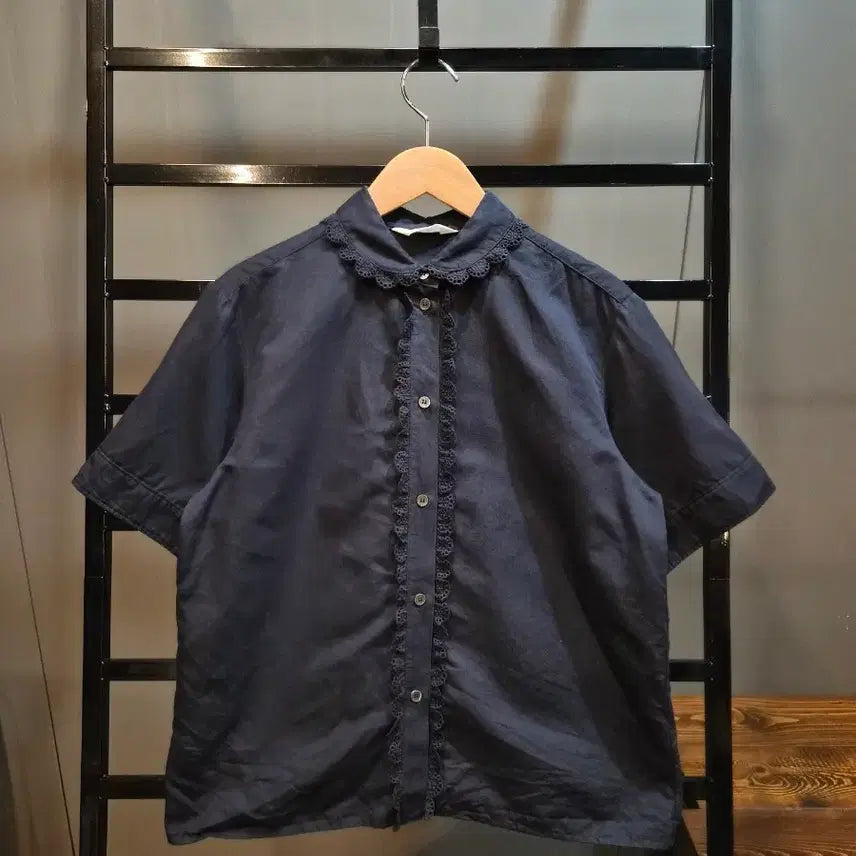 [BUNJANG] 11AM Navy Linen Lace Short-Sleeve Blouse / [S] 일레븐에이엠 11AM 네이비 린넨 레이스 반팔 블라우스 2.5
