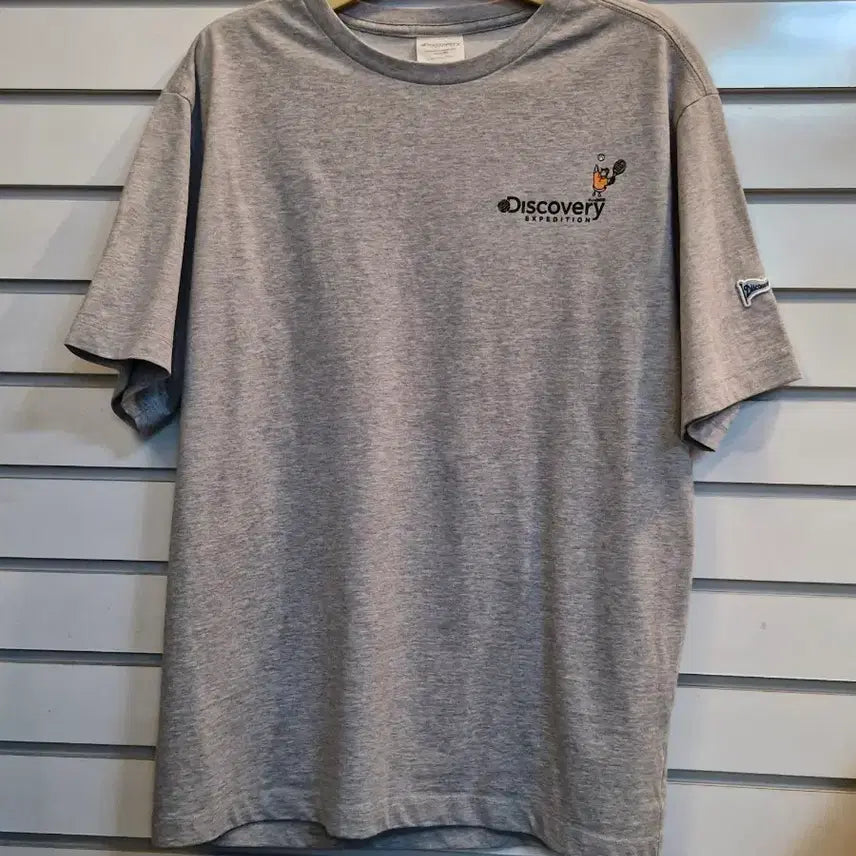 [BUNJANG] Discovery Expedition Grey T-Shirt / 디스커버리 반팔 티셔츠 그레이