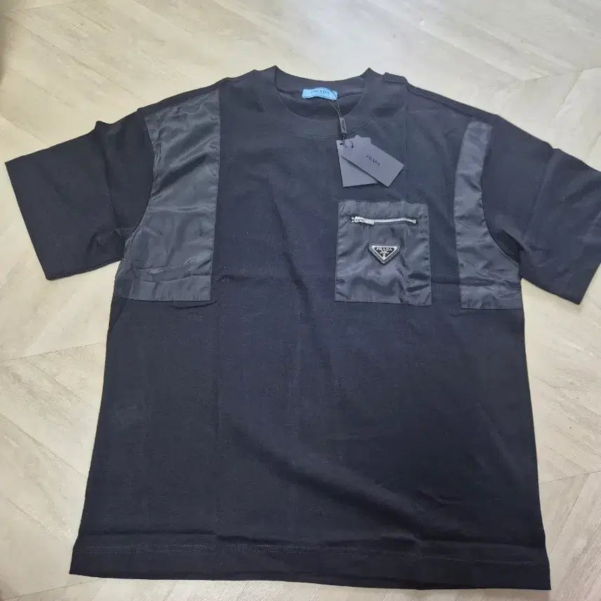 [BUNJANG] Prada Nylon Pocket Short Sleeve T-Shirt Black / 프라다 나일론 포켓 반팔티 블랙