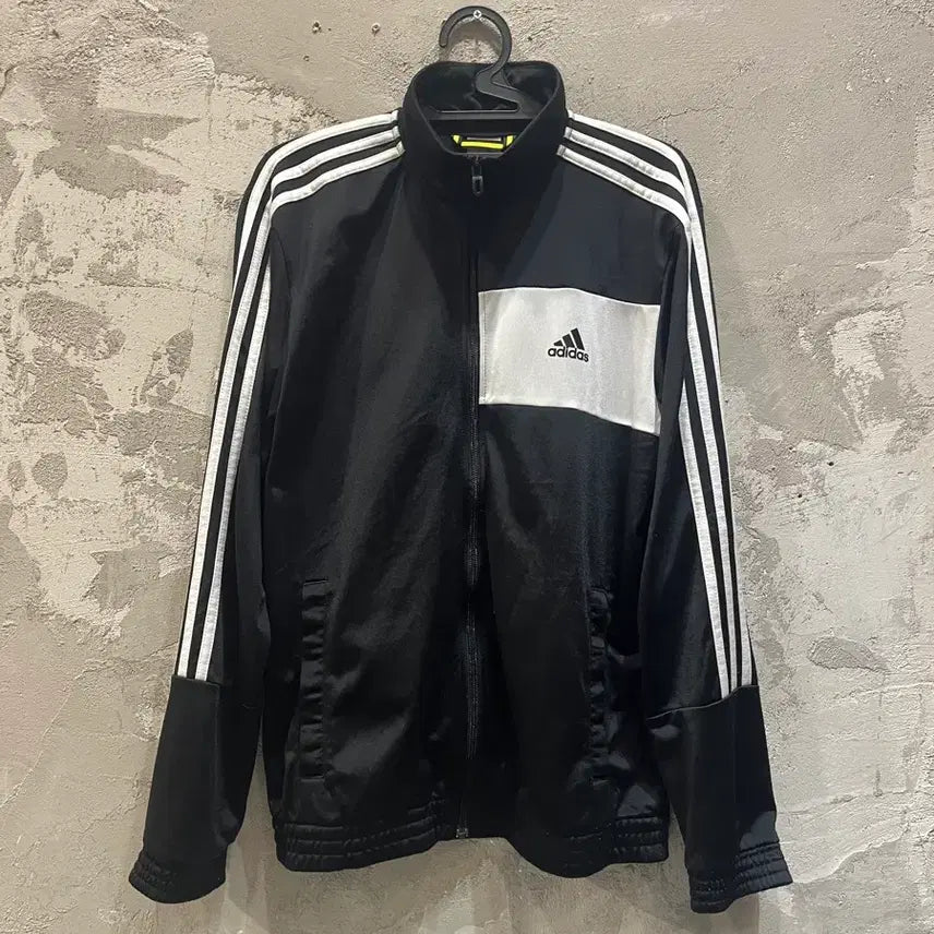 [BUNJANG] Adidas 3-Stripes Track Top - Size 100 / (100) 아디다스 삼선 트랙탑