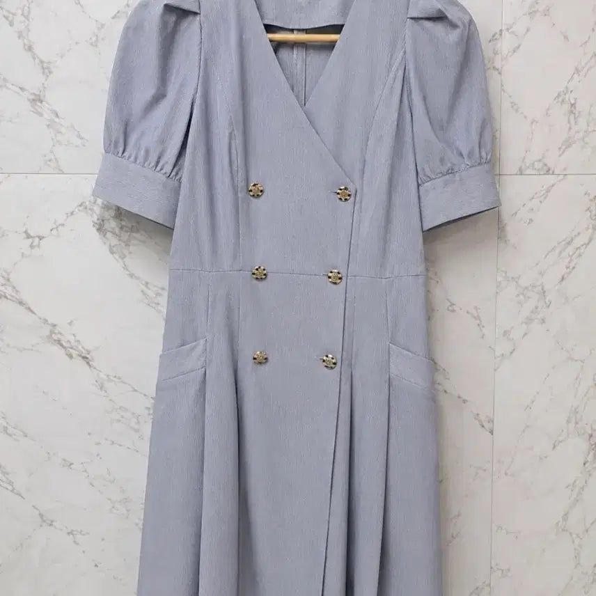 [BUNJANG] EGOIST Striped Double Button Puff Sleeve Dress / EGOIST 스트라이프 퍼프 소매 더블 버튼 원피스