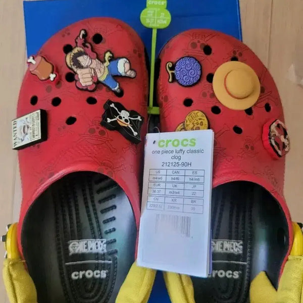 [BUNJANG] Crocs x One Piece Luffy Classic Clogs Red Size 230 (Women/Kids) - Sealed / [미개봉/정품] 크록스 X 원피스 루피 클래식 클로그 230 (여성/아동)