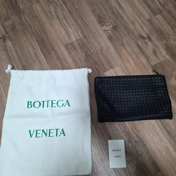 [BUNJANG] Bottega Veneta Black Clutch / 보테가 베네타 클러치 블랙