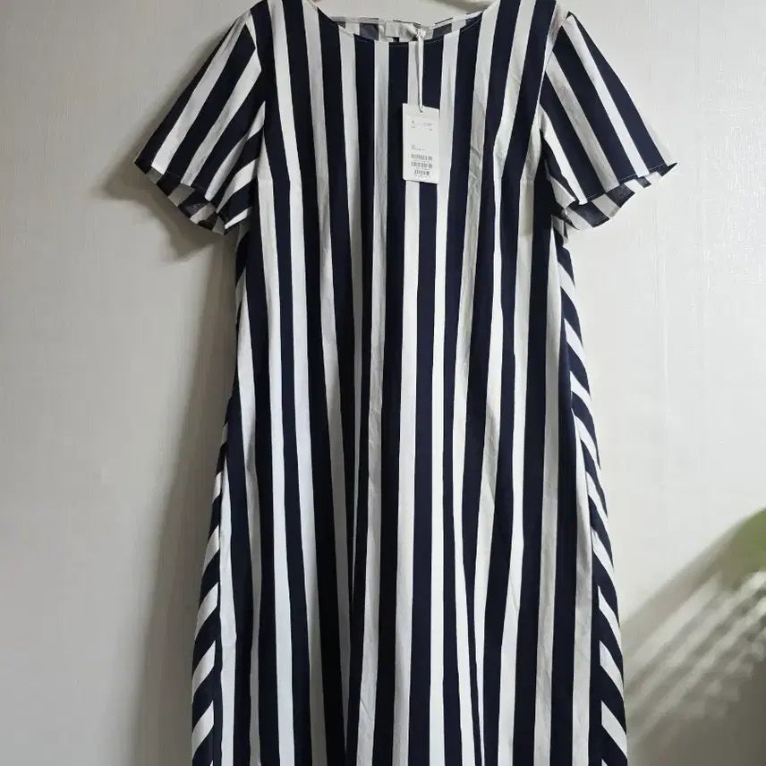 [BUNJANG] COS Striped Midi Dress Size 36 / (새상품)COS 스트라이프 원피스 36