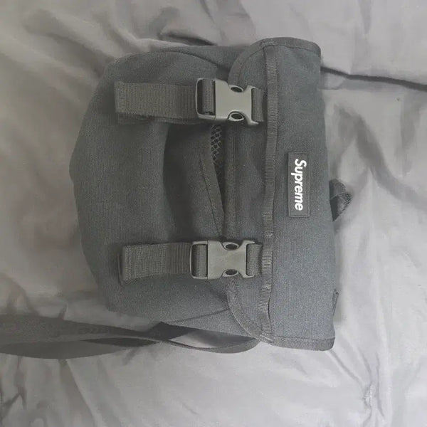[BUNJANG] Supreme Mini Messenger Bag Black / 슈프림 미니 메신저 백 블랙